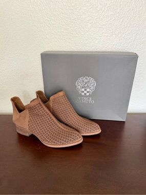 ✨ Vince Camuto Celena Perforated Booties | Size 7
